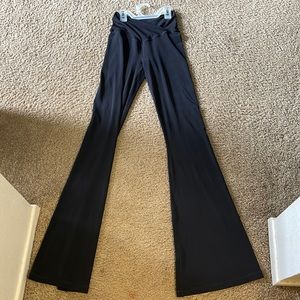 AERIE CROSSOVER FLARES